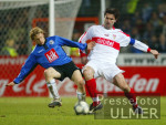 Fussball 1. Bundesliga: Bielefeld - Stuttgart, Zweikampf