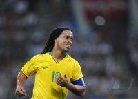 FUSSBALL  Olympia 2008   Viertelfinale  Maenner   Brasilien - Kamerun