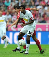 Fussball 1. Bundesliga, Saison 2011/2012: Mario Gomez (li, FC Bayern Muenchen) gegen Dante Bonfim (re, Borussia Moenchengladbach)