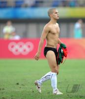 FUSSBALL  Olympia 2008   Vorrunde  Maenner Kamerun - Italien