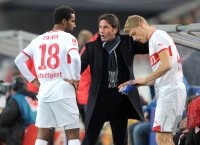 Fussball 1. Bundesliga : Cacau, Trainer Bruno Labbadia,  Pavel Pogrebnyak, Pawel Pogrebnjak (v. li., VfB Stuttgart)