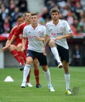 Fussball 1. Bundesliga Saison   2011/2012 : Toni Kroos , Thomas Mueller (v. li., FC Bayern Muenchen)