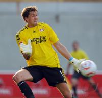 Fussball 1. Bundesliga, Saison 2010/2011, Testspiel: St. Pauli - Leverkusen, ADLER Einzelaktion