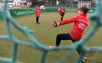 Schmuckbild: Nachwuchsfussballer spielen auf dem Kunstrasen-Keinspielfeld