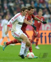 Fussball 1. Bundesliga, Saison 2012/2013:  Stefan Reinartz (li, Bayer 04 Leverkusen) gegen Mario Mandzukic (FC Bayern Muenchen)