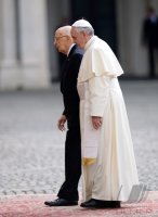 Rom, Staatschef Napolitano (Italien) empfaengt Papst Franziskus