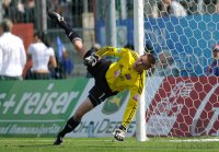 Fussball 3. Bundesliga : Torwart, Darius Kampa (Unterhaching)