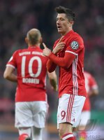 Fussball DFB Pokal Viertelfinale 16/17: FC Bayern Muenchen - FC Schalke 04