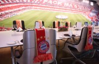 Fussball 1. Bundesliga Saison 15/16: FC Bayern Muenchen -  Eintracht Frankfurt