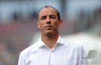 FUSSBALL INTERNATIONAL: Trainer Paul Le Guen (Kamerun)