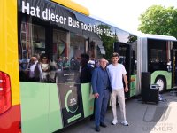 Verkehrsminister Winfried Hermann (Die Gruenen) bei der Firma Moby - mobility for you