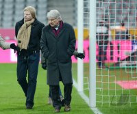 Fussball 1. Bundesliga, Saison 2012/2013:  Sven Fussball 1. Bundesliga, Saison 2012/2013: FC Bayern Muenchen - Borussia Dortmund