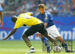 FUSSBALL 1. Bundesliga  Schalke - Dortmund, Zweikampf