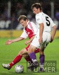 Fussball DFB-Pokal: Osnabrueck - Bayern, Zweikampf