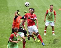 Fussball 1. Bundesliga 16/17: Training FC Bayern Muenchen