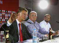 Fussball 1. Bundesliga: PK FC Bayern Muenchen  Trainer  van Gaal