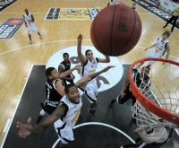 Basketball 1. Bundesliga  11/12:  Walter Tigers Tuebingen - ENBW Ludwigsburg