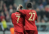 Fussball CHL  Saison 2011/2012:  JUBEL nach dem Tor Franck Ribery (li,) mit David Alaba (FC Bayern Muenchen)