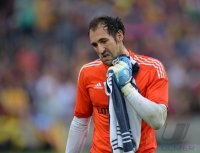 FUSSBALL Primera Division 13/14: Torwart Diego Lopez (Real Madrid)