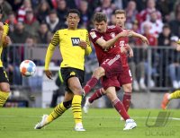 Fussball 1. Bundesliga Saison 21/22: Borussia Dortmund - FC Bayern Muenchen