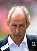 Fussball 2. Bundesliga:  1 FC Kaiserslautern - TSV 1860 Muenchen