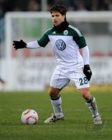 Fussball: 1. Bundesliga Saison 2010/2011: Wolfsburg, DIEGO am Ball