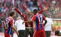 Fussball, 1. Bundesliga  Saison 13/14: JUBEL Trainer Pep Guardiola (FC Bayern Muenchen)