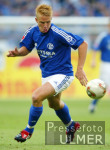 FUSSBALL 1. Bundesliga S04, HANKE Einzelaktion