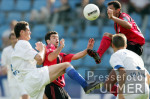 Fussball 1. Bundesliga: Bochum - Leverkusen, Zweikampf