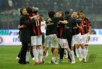 FUSSBALL SERIE A:  (v. li.) JUBEL AC Mailand,  Zlatan Ibrahimovic, Massimo Ambrosini, Gianluca Zambrotta, Kevin Boateng