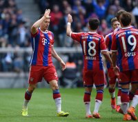 Fussball 1. Bundesliga Saison 14/15: FC Bayern Muenchen - Eintracht Frankfurt