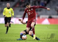 Fussball 1. Bundesliga Saison 21/22: FC Bayern Muenchen - Arminia Bielefeld