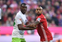 Fussball 1. Bundesliga Saison 16/17: FC Bayern Muenchen - VfL Wolfsburg