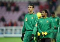 FUSSBALL INTERNATIONAL:  Samuel Eto o (Kamerun) und Joel Matip (Kamerun)