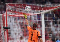 Fussball 1. Bundesliga Saison 17/18: FC Bayern Muenchen - Bayer 04 Leverkusen