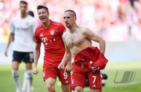 Fussball 1. Bundesliga Saison 18/19: FC Bayern Muenchen  - Eintracht Frankfurt