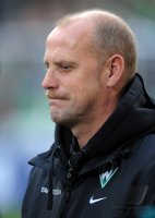 Fussball: 1. Bundesliga Saison 2010/2011: Bremen, SCHAAF