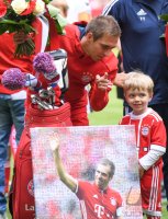 Fussball 1. Bundesliga Saison 16/17: FC Bayern Muenchen - SC Freiburg