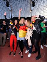 FUSSBALL WM 2010, Public Viewing im Olympiastadion MuenchenFUSSBALL WM 2010, VORRUNDE: Deutschland - Serbien