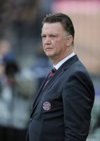 Fussball 1. Bundesliga  Saison 2010/2011:  Trainer Louis van Gaal (FC Bayern Muenchen)