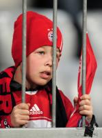 FUSSBALL International CHL 09/10: Bayern Fan hinter Gitter in der ALLIANZ ARENA