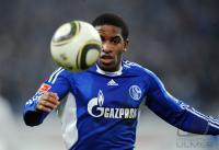 FUSSBALL, 1. BUNDESLIGA, 20. Spieltag: Schalke, FARFAN Einzelaktion