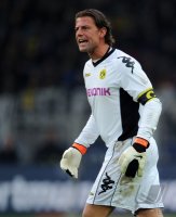 Fussball: 1. Bundesliga Saison 2010/2011: Dortmund, WEIDENFELLER