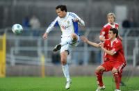 Fussball 3. Bundesliga:  Dominik Rohracker (re., FC Bayern II) gegen Sebastian Haehnge (li., Jena)