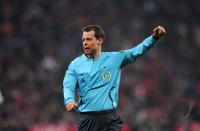 Fussball 1. Bundesliga : Schiri Markus Schmidt