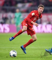 Fussball 1. Bundesliga Saison 19/20: FC Bayern Muenchen -  FC Schalke 04