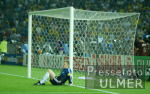 FUSSBALL Weltmeisterschaft  Oliver Kahn am Boden