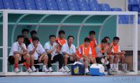 FUSSBALL INTERNATIONAL: Trainer Kim Jong Hun (Nordkorea)
