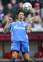 Fussball 1. Bundesliga: S04, KOBIASHVILI Einzelaktion