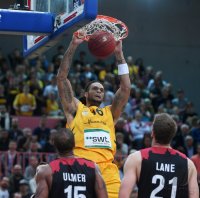 Basketball 1. Bundesliga 16/17 Hauptrunde: Walter Tigers Tuebingen -  s. Oliver Wuerzburg